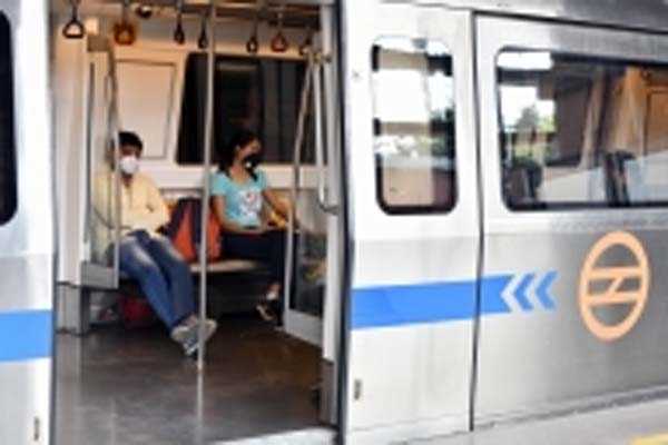 12 सितंबर से सभी लाइनों पर दौड़ेगी मेट्रो, डीएमआरसी ने की लोगों से ये अपील 12 सितंबर से सभी लाइनों पर दौड़ेगी मेट्रो, डीएमआरसी ने की लोगों से ये अपील